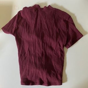 Worn a few times, garage burgundy t shirt with tie back